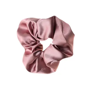 کش مو زنانه دلنار گالری مدل اسکرانچی ساتن P