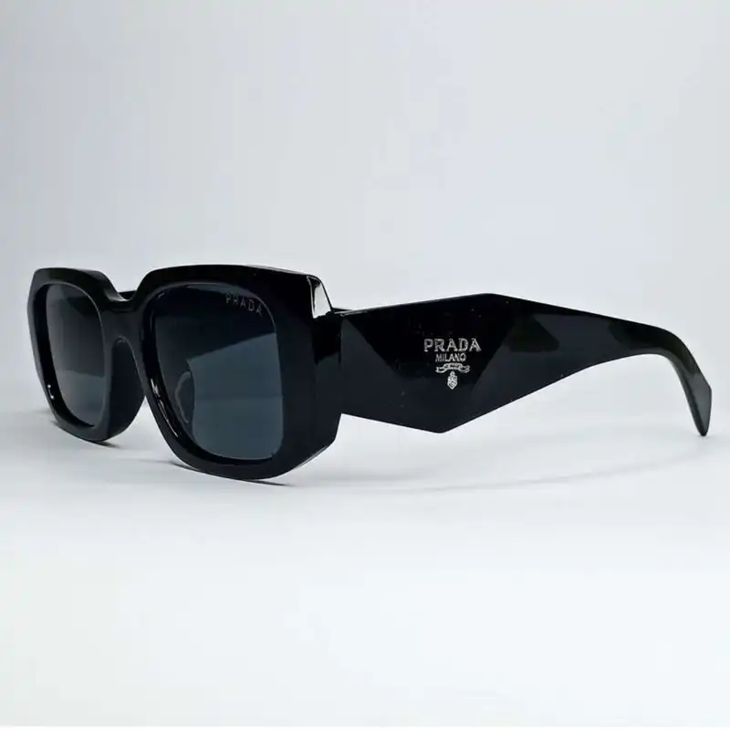 عینک آفتابی  مدل دسته سه بعدی