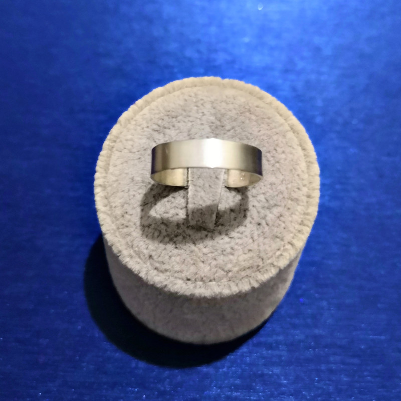 انگشتر نقره زنانه مدل مات کد H10