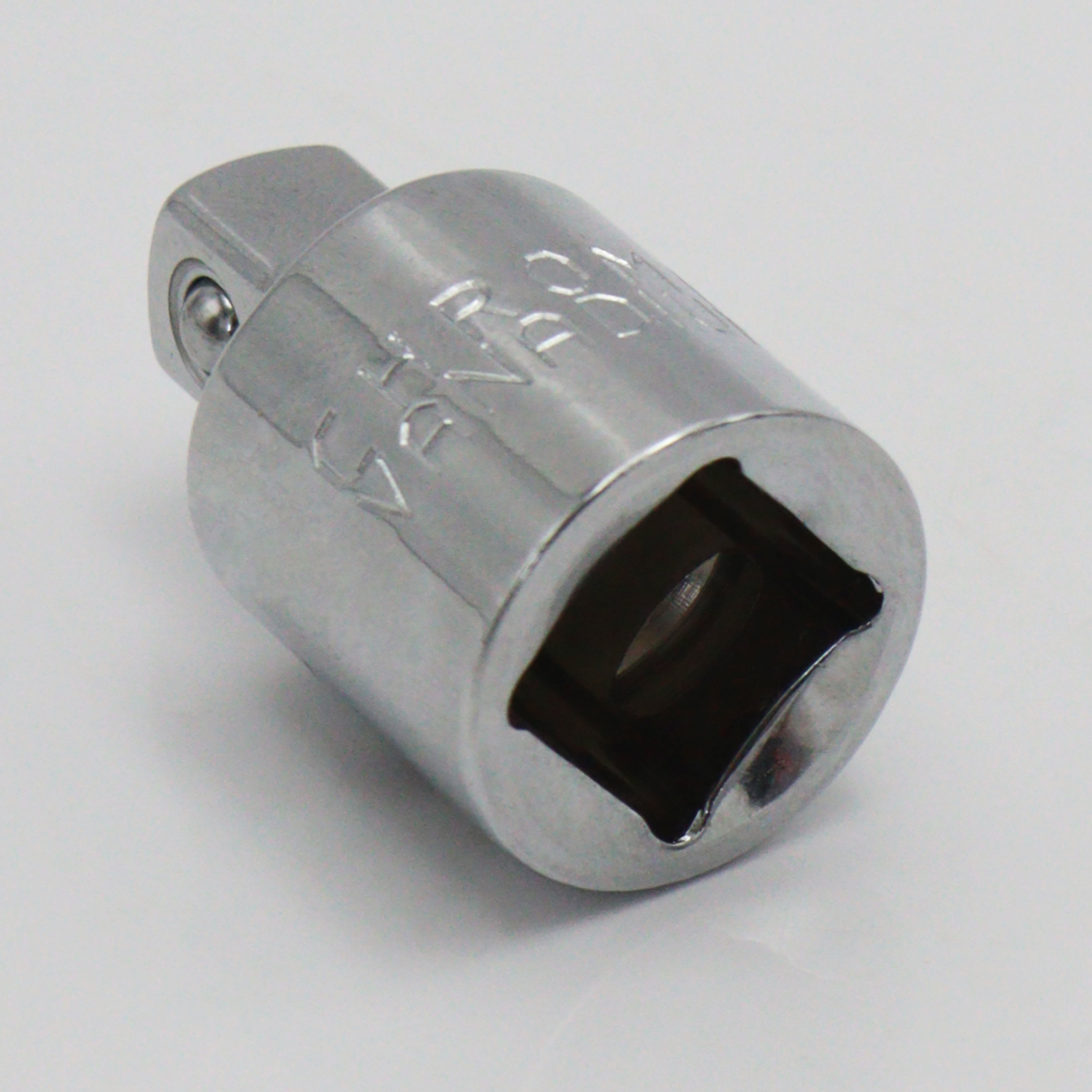 تبدیل سری بکس 3.8 به 1.4مدل یت کد YP-2.58 CM تبدیل سری بکس 3.8 به 1.4مدل یت کد YP-2.58 CM
