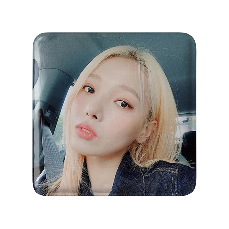 مگنت خندالو طرح سومین گروه کارد Kard  مدل مربعی کد 20149