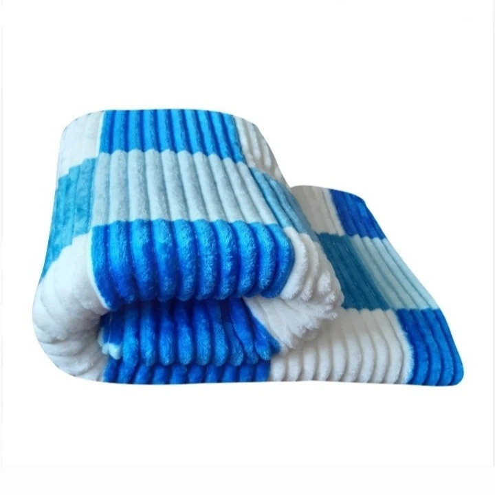 پتو مسافرتی مدل پلیسه ای چهار خانه سایز 200x220  سانتی متر