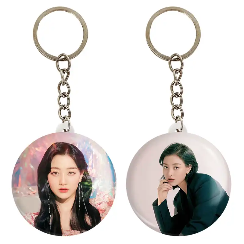 جاکلیدی خندالو مدل جیهیو گروه توایس TWICE کد 1988819878 مجموعه 2 عددی