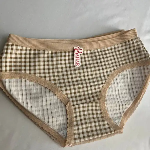 شورت زنانه مدل B01