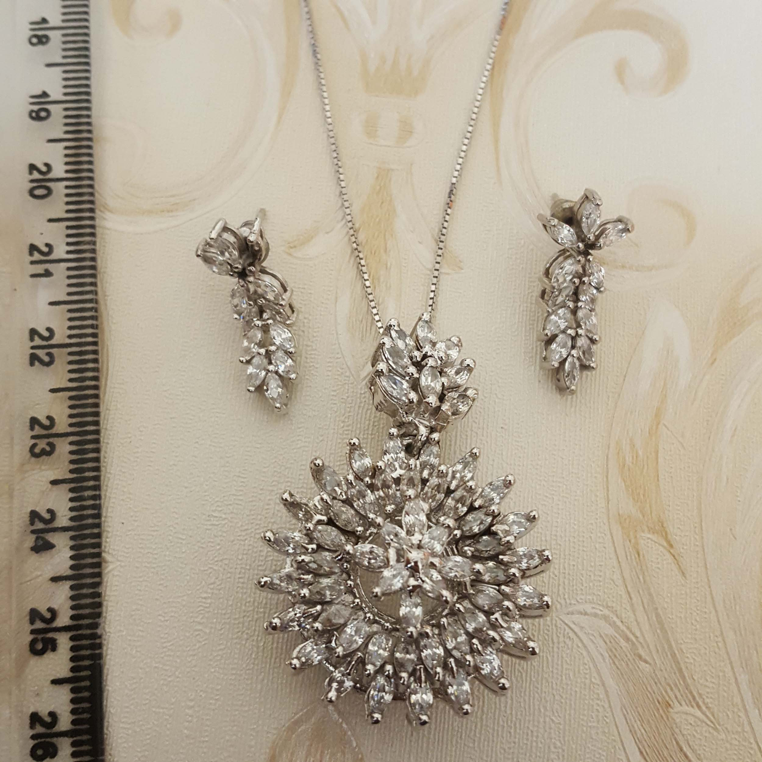 نیم ست نقره زنانه مدل AMT_N075 نیم ست نقره زنانه مدل AMT_N075