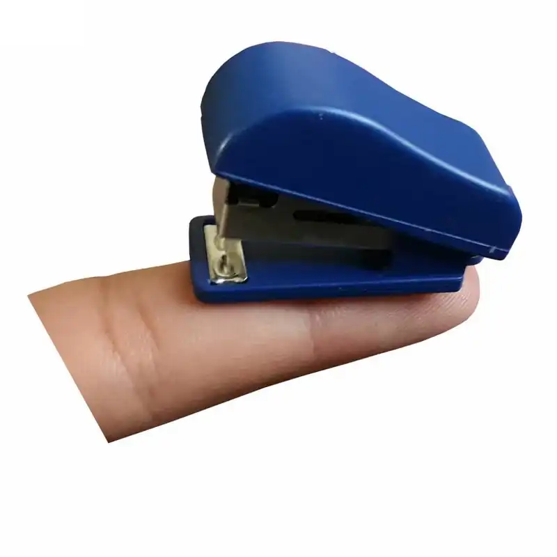 منگنه مدل انگشتی به همراه سوزن منگنه