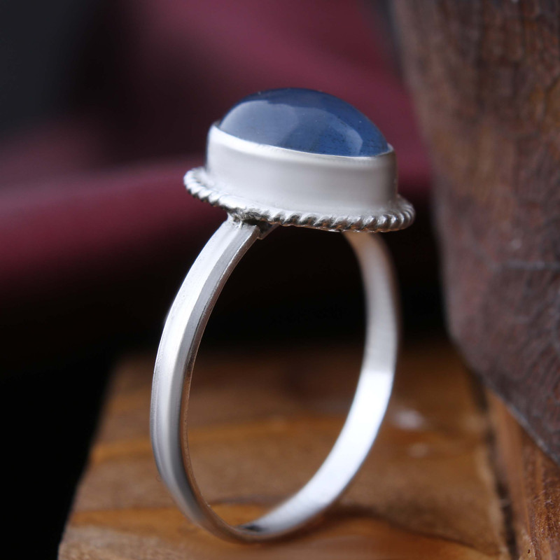 انگشتر نقره زنانه بازرگانی میلادی مدل سنگ عقیق کلاسیک کد AW_666