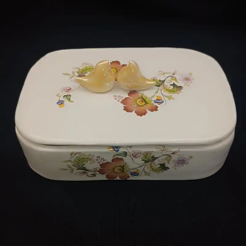 ظرف سرامیکی هیوا مدل دربدار کد 15991372