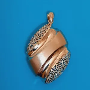 آویز گردنبند طلا 18 عیار زنانه  گالری یارطلا مدل AVA کد PLAV18