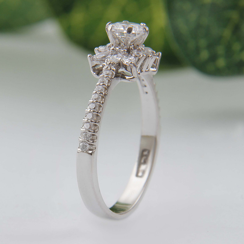 انگشتر نقره زنانه بازرگانی میلادی مدل سنگ فیروزه طبیعی نگین برلیان بدون ریزش آبکاری رادیوم کد AWR_1606