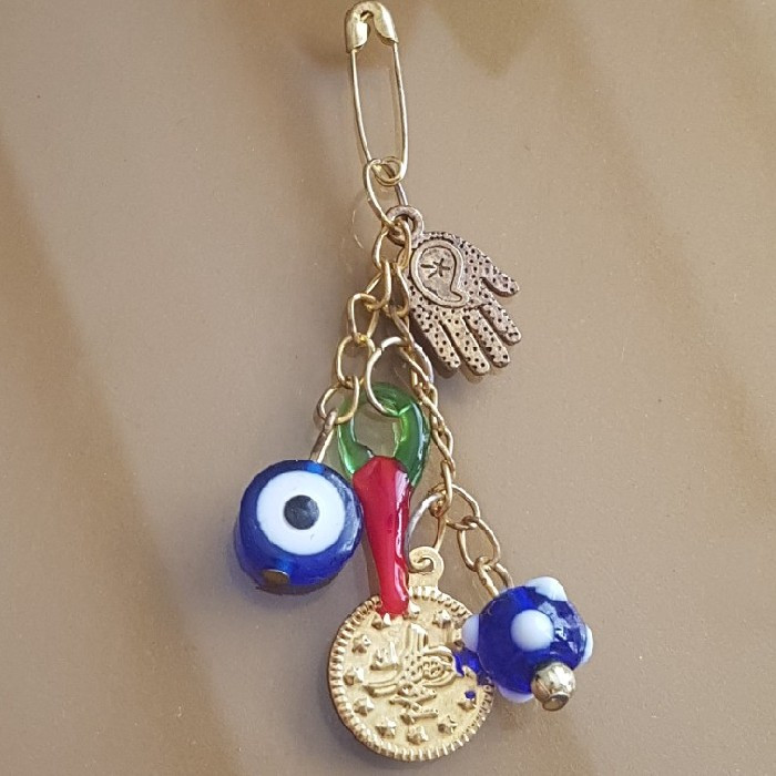 سنجاق سینه دخترانه مدل چشم نظر کد P980 سنجاق سینه دخترانه مدل چشم نظر کد P980