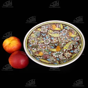 بشقاب سفالی آرانیک نقاشی زیر لعابی رنگ ‏قهوه ای‏ طرح ‏گل و مرغ‏ مدل 1000200086