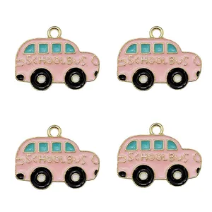 آویز گردنبند دخترانه مدل اتوبوس مدرسه کد 82 بسته 4 عددی