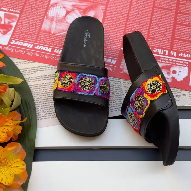 دمپایی زنانه نیکتا مدل گلبرگ