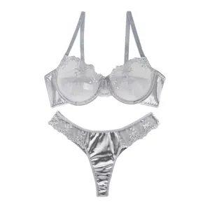 ست شورت و سوتین زنانه ژینا مدل توری 2025