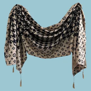 شال زنانه مدل مخمل موهر پاییزه طرح پیچازی کد ۰۰۱۶