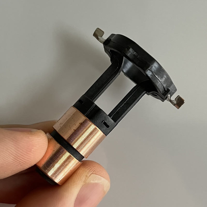 کالکتور دینام مدل GG مناسب برای پژو 405