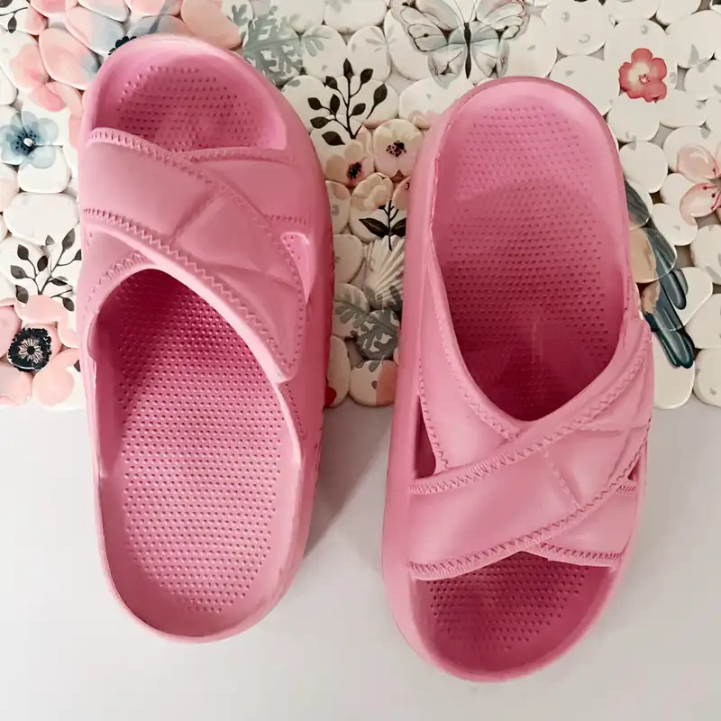 دمپایی زنانه مدل سبلان 023500000