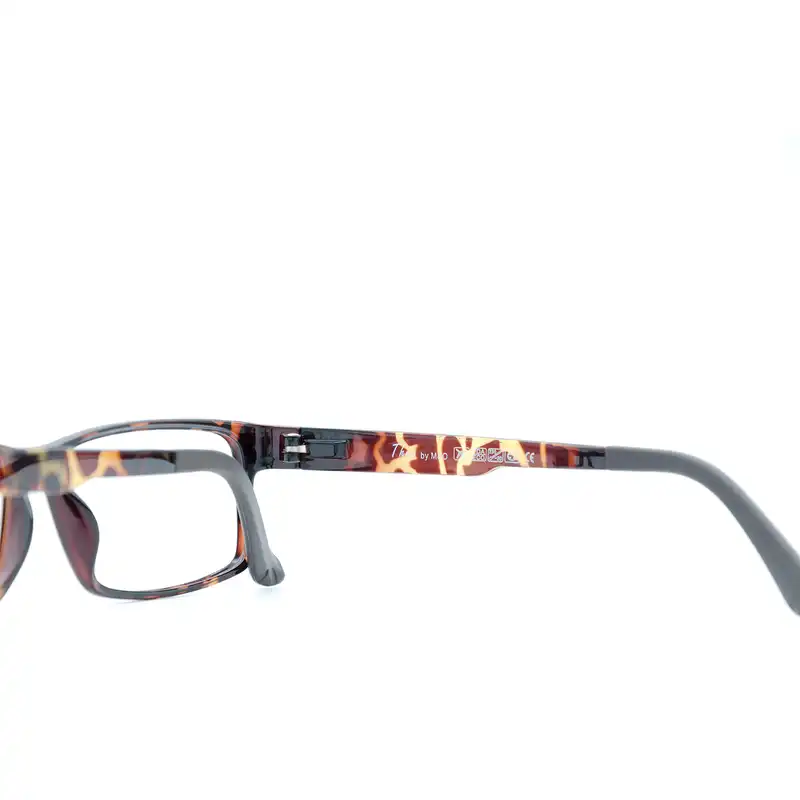 فریم عینک طبی ام اند او مدل Savina-c10