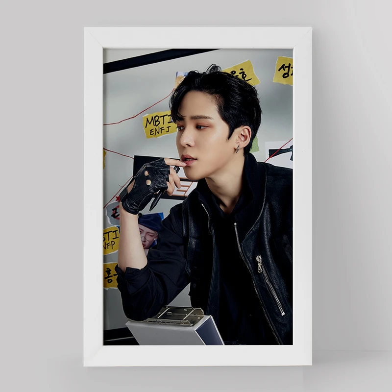 تابلو خندالو مدل یونهو گروه ایتیز ATEEZ کد 21217