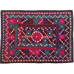 رومیزی سوزن دوزی کد SOOZMOS16