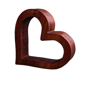 گلدان چوبی مدل رومیزی قلب1