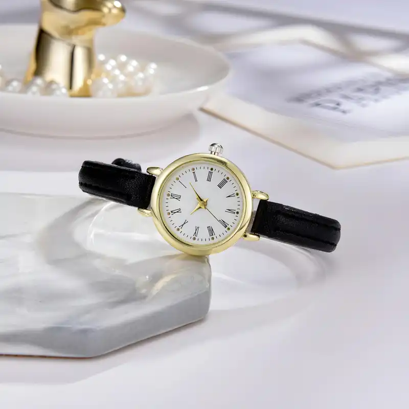 ساعت مچی عقربه ای زنانه مدل کلاسیک بند چرم کد 3