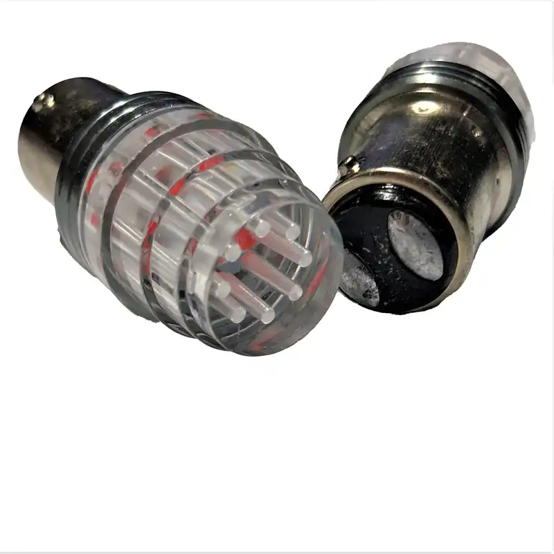 لامپ اس ام دی  ترمز خودرو مدل Hitech بسته دو عددی