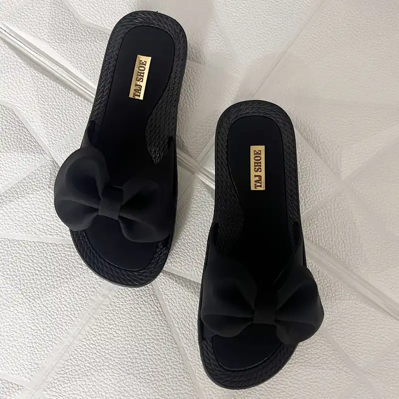 دمپایی زنانه مدل روناک 23500000