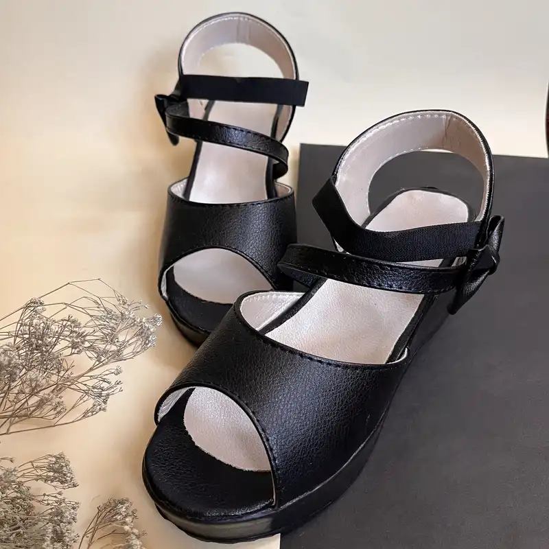 صندل زنانه مدل یاسمین