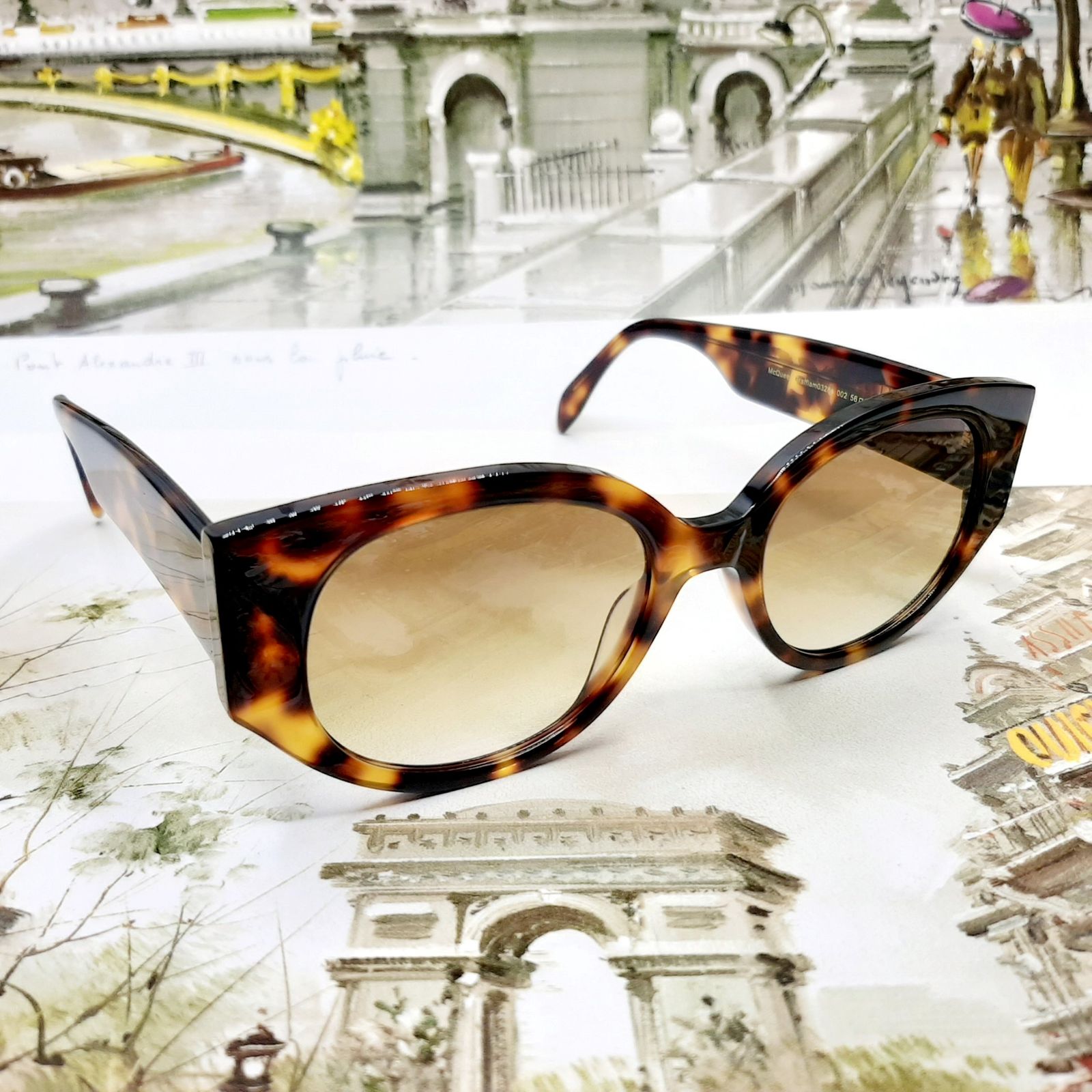 عینک آفتابی زنانه الکساندر مک کوئین مدل MQGRAFFIAM0328S002 -  - 4
