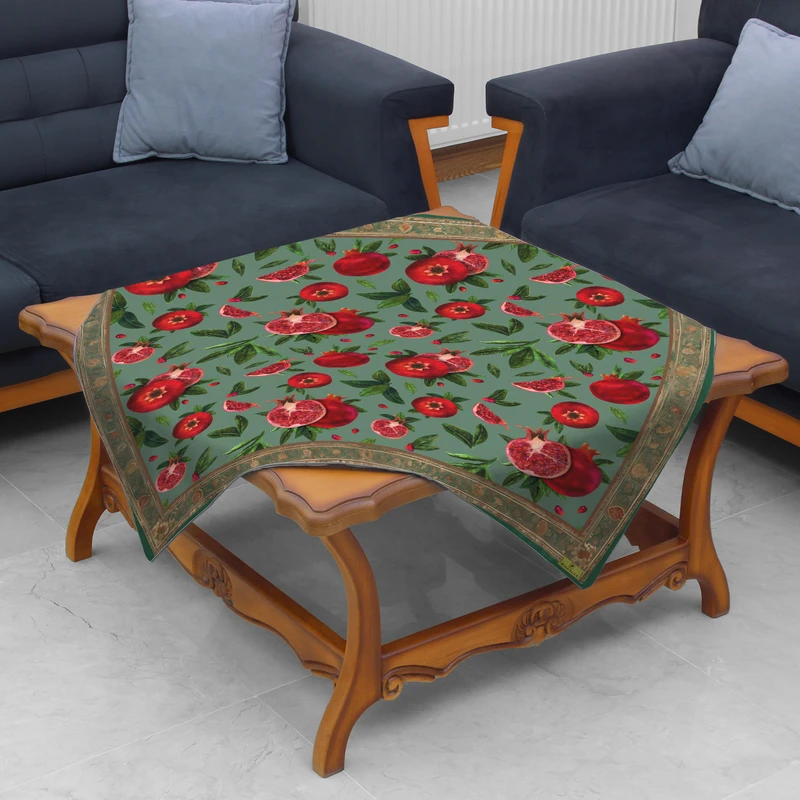 رومیزی ریحانلوکس مدل یلدا کد RH124 سایز 97x97 سانتی‌متر