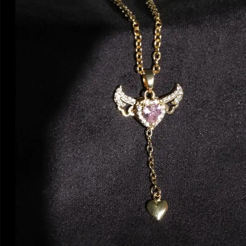 گردنبند زنانه مدل قلب و بال متحرک