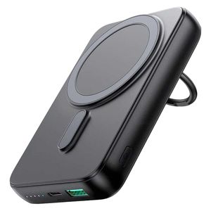 پاور بانک جوی روم مدل JR-W050 ظرفیت 10000 میلی آمپر ساعت