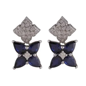گوشواره طلا 18 عیار زنانه جواهری گاندی مدل 30158