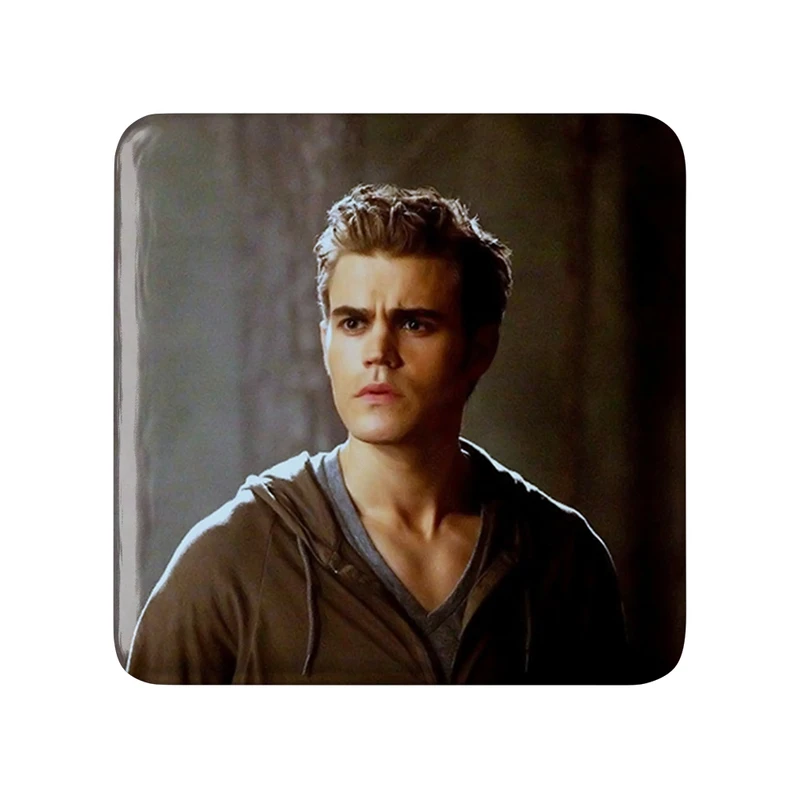 مگنت خندالو طرح استفان سالواتوره خاطرات یک خون آشام The Vampire Diaries  مدل مربعی کد 20251