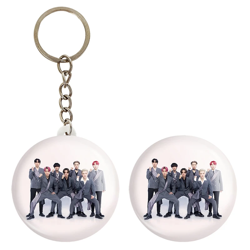 پیکسل خندالو مدل گروه ایتیز ATEEZ کد 21297 به همراه جاکلیدی