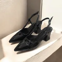 کفش پاشنه&zwnj;دار زنانه مدل مجلسی