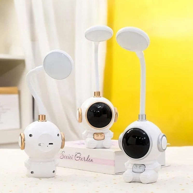 چراغ مطالعه مدل فانتزی شارژی طرح فضانورد کد cs310