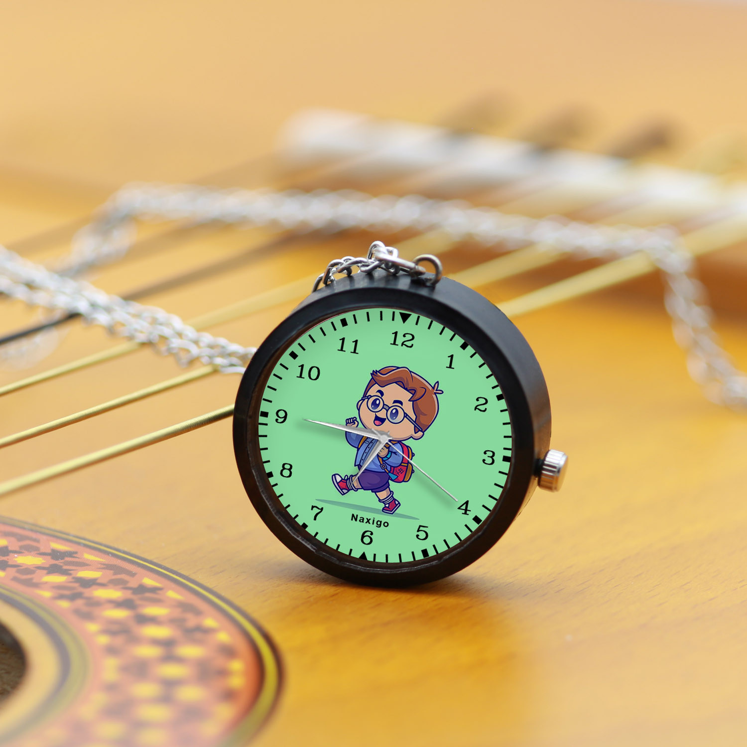 ساعت گردنبندی عقربه ای ناکسیگو مدل دانش آموز کد NF12410 ساعت گردنبندی عقربه ای ناکسیگو مدل دانش آموز کد NF12410