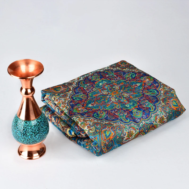 عکس شماره 4 : گلدان فیروزه کوبی کد 142 به همراه ترمه