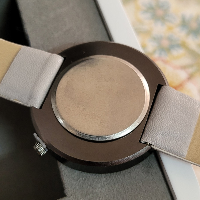 ساعت مچی عقربه ای مدل bu01