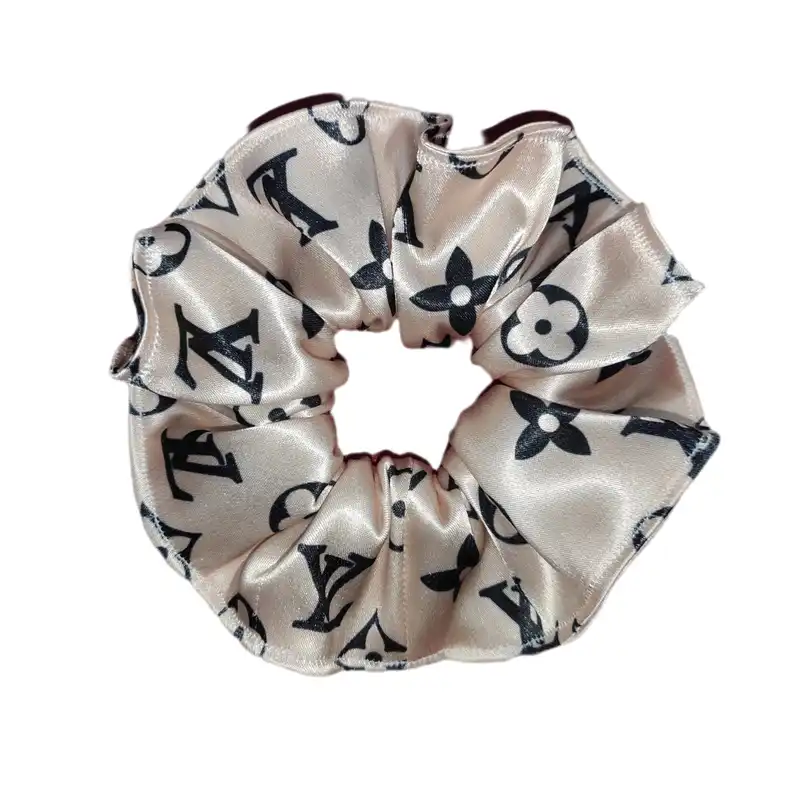 کش مو زنانه مدل اسکرانچی ساتن ابریشم مجموعه 2 عددی