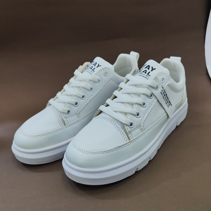 کفش روزمره زنانه مدل 2025