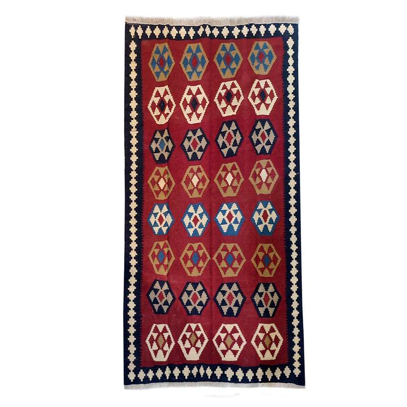 گلیم دستباف کناره طول سه متری طرح هندسی مدل AA74