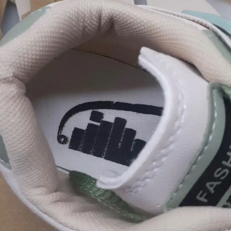 کفش روزمره زنانه سارزی مدل goshvar_new_s.b.z_krm