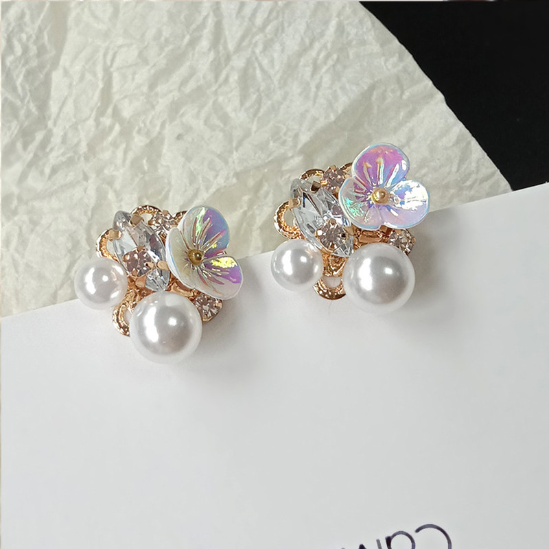 گوشواره زنانه مدل شکوفه مروارید کد 00705