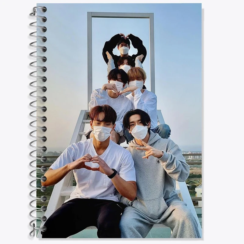 دفتر زبان 50 برگ خندالو مدل سه خط طرح گروه مانستا اکس Monsta X کد 21204
