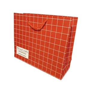 ساک هدیه مدل فانتزی طرح چهارخونه افقی