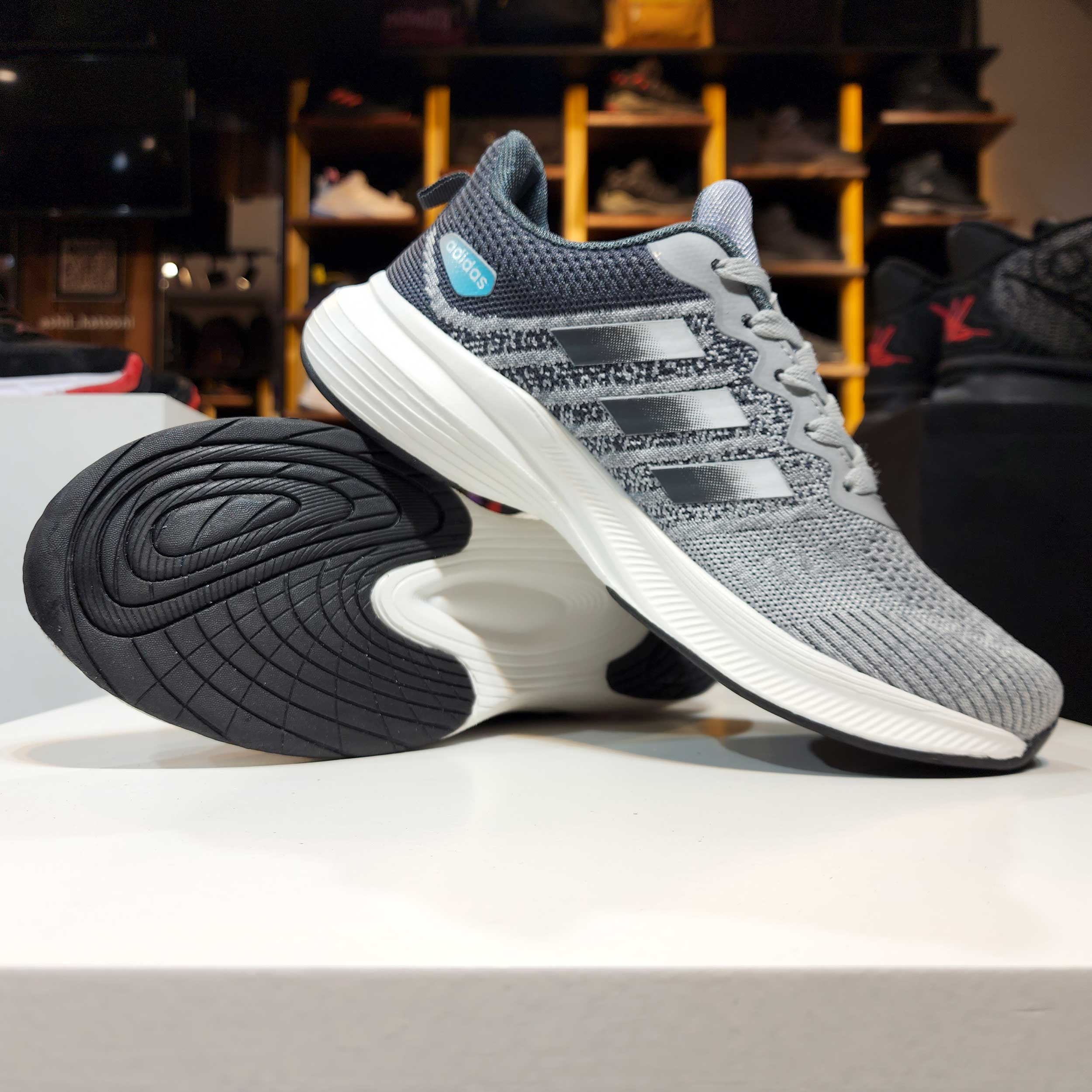 کفش مخصوص دویدن مدل ROYAL GRYGR-104028011